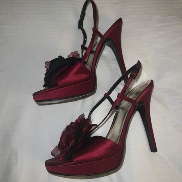 St. John Red Satin Heels with Floral Accent - Picture 8 of 11